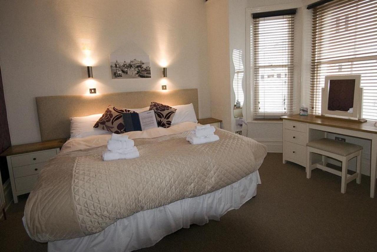 Twin Room with Private Bathroom,1215573250:JPEG