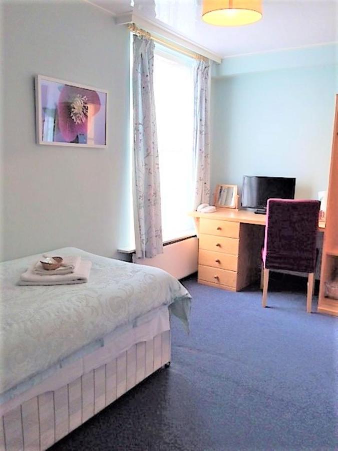 Single Room,1536023599:JPEG