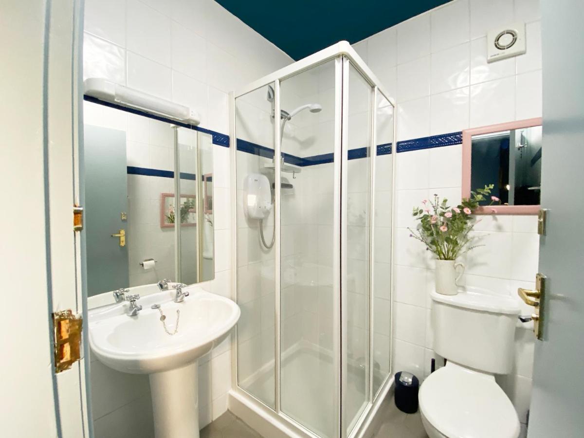 Single Room,1012990318:JPEG