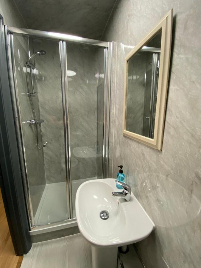 Double Room with Private Bathroom,1025928232:JPEG
