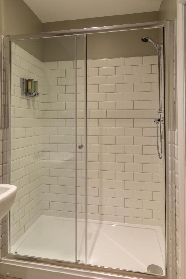 Superior Suite,1366668968:JPEG