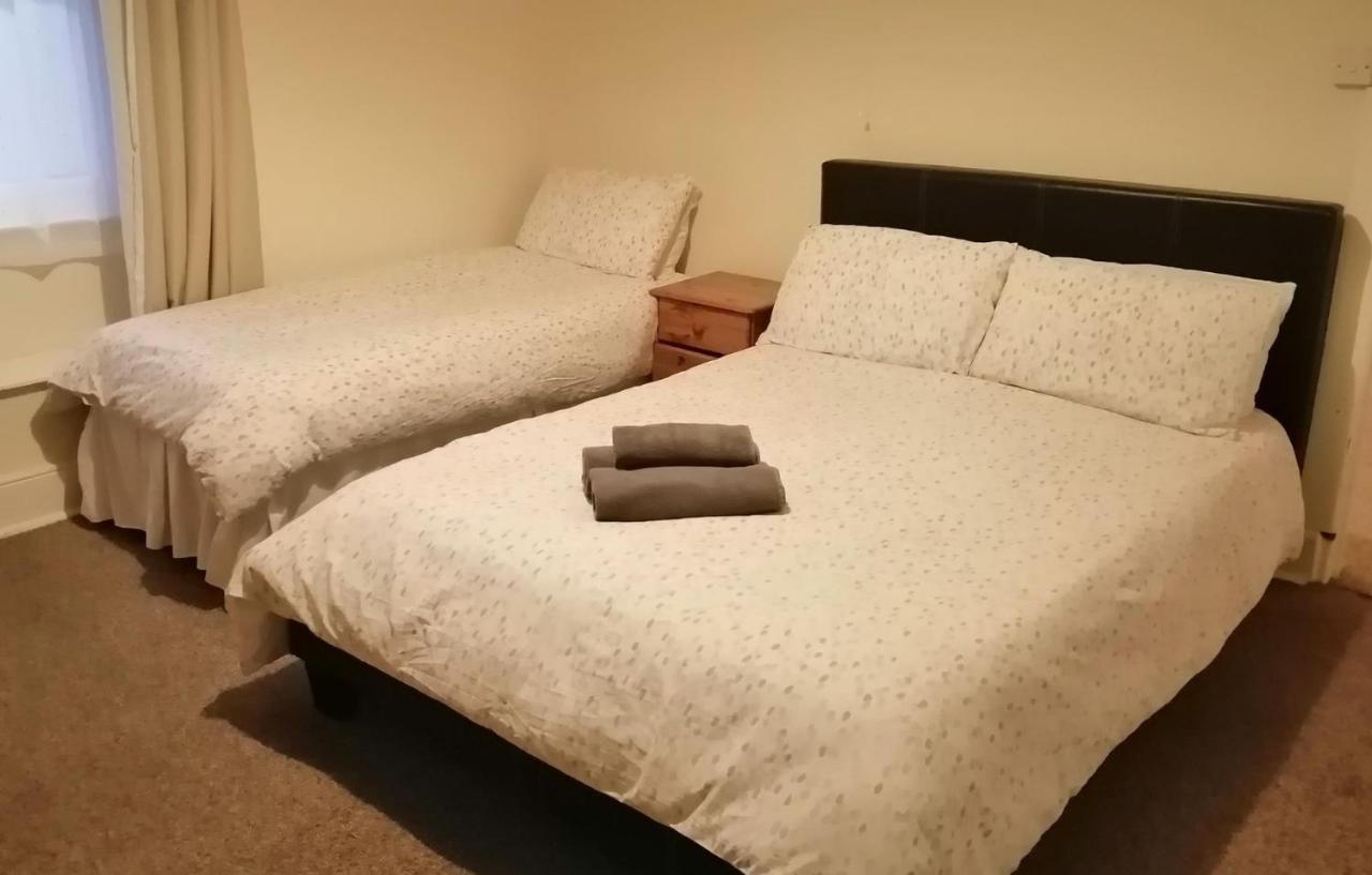 Family Room,1032796514:JPEG