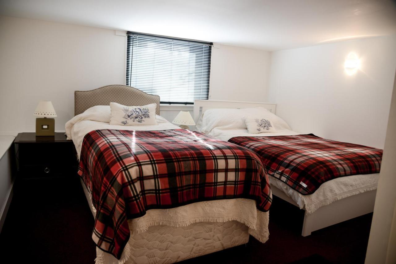 Family Room with Shared Bathroom,1033238960:JPEG