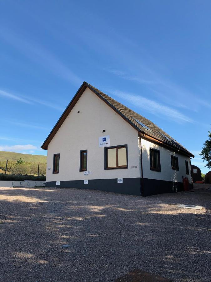 Deluxe Double Room with Private Bathroom