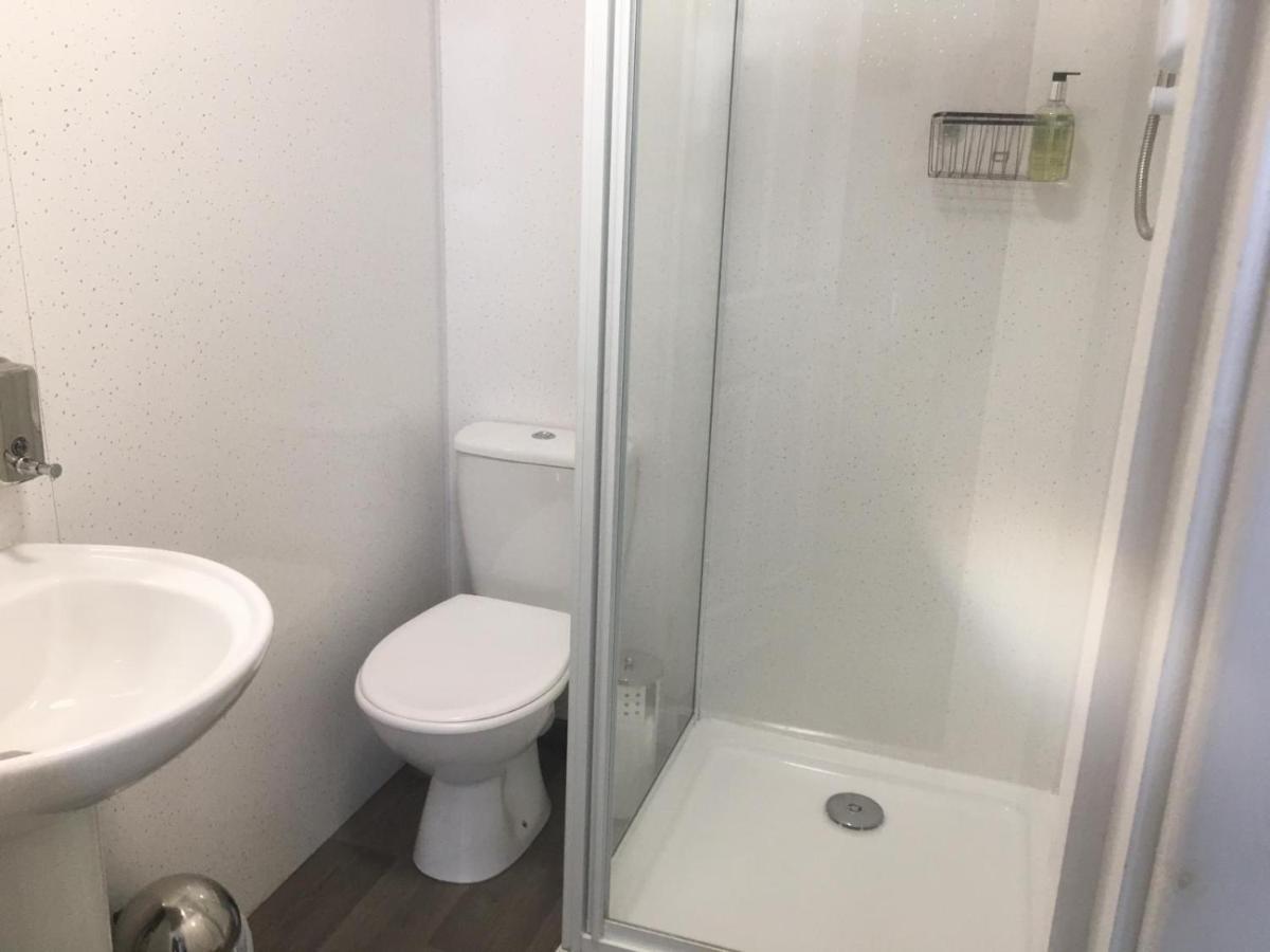 Single Room Private Bathroom,1583735367:JPEG