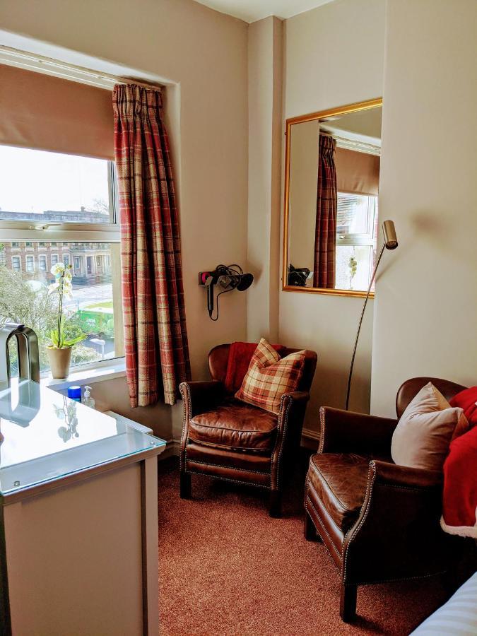 Double Room with Shower,1077214030:JPEG