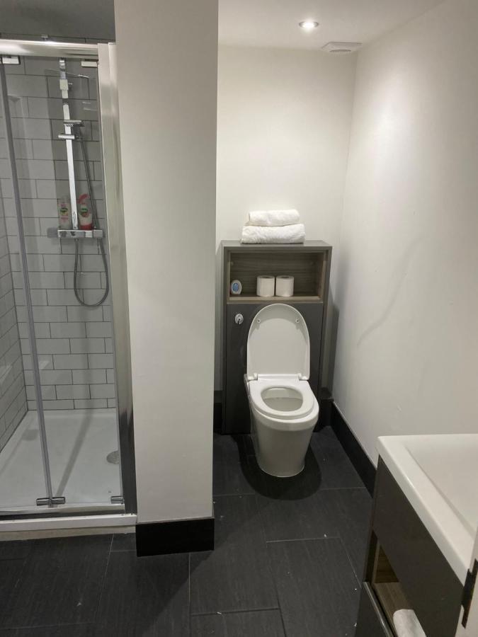 Double or Twin Room Bathroom,1086867277:JPEG