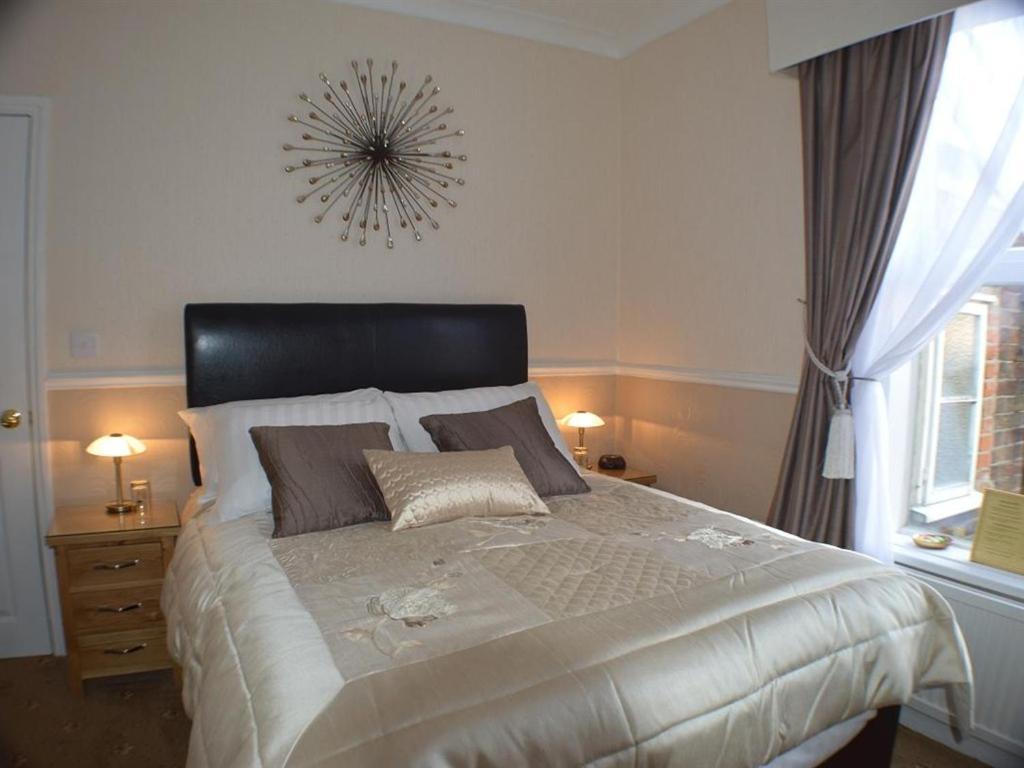 Double Room with Private Bathroom,1110938379:JPEG