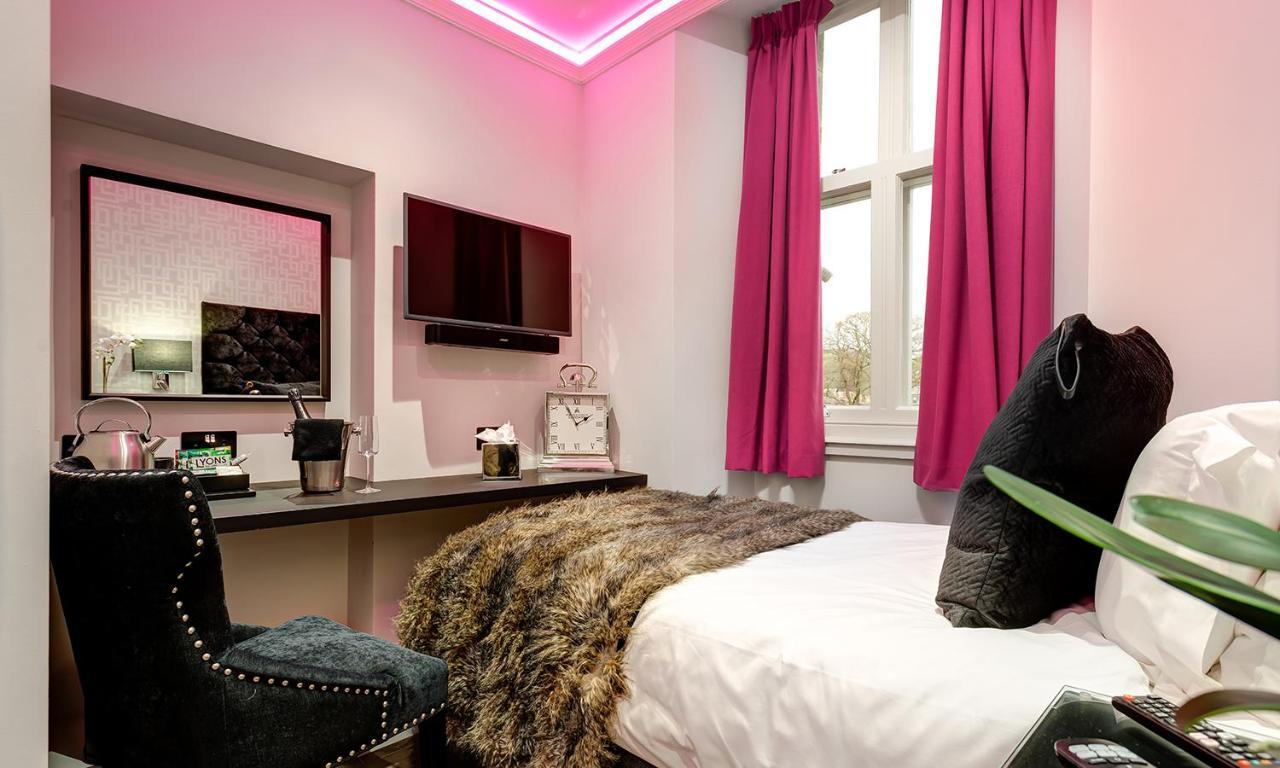 Luxury Single Room,1102208790:JPEG
