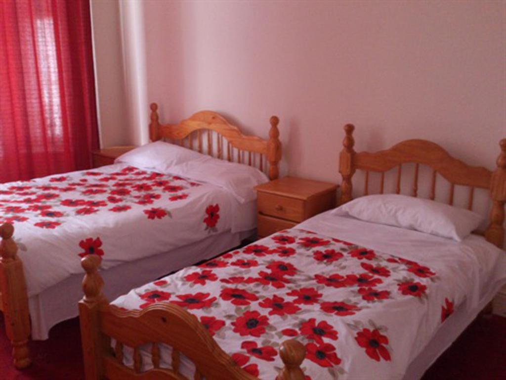 Basic Triple Room with Shared Bathroom,821826266:JPEG