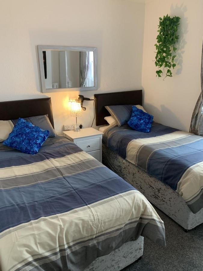 Standard Twin Room,1116057915:JPEG