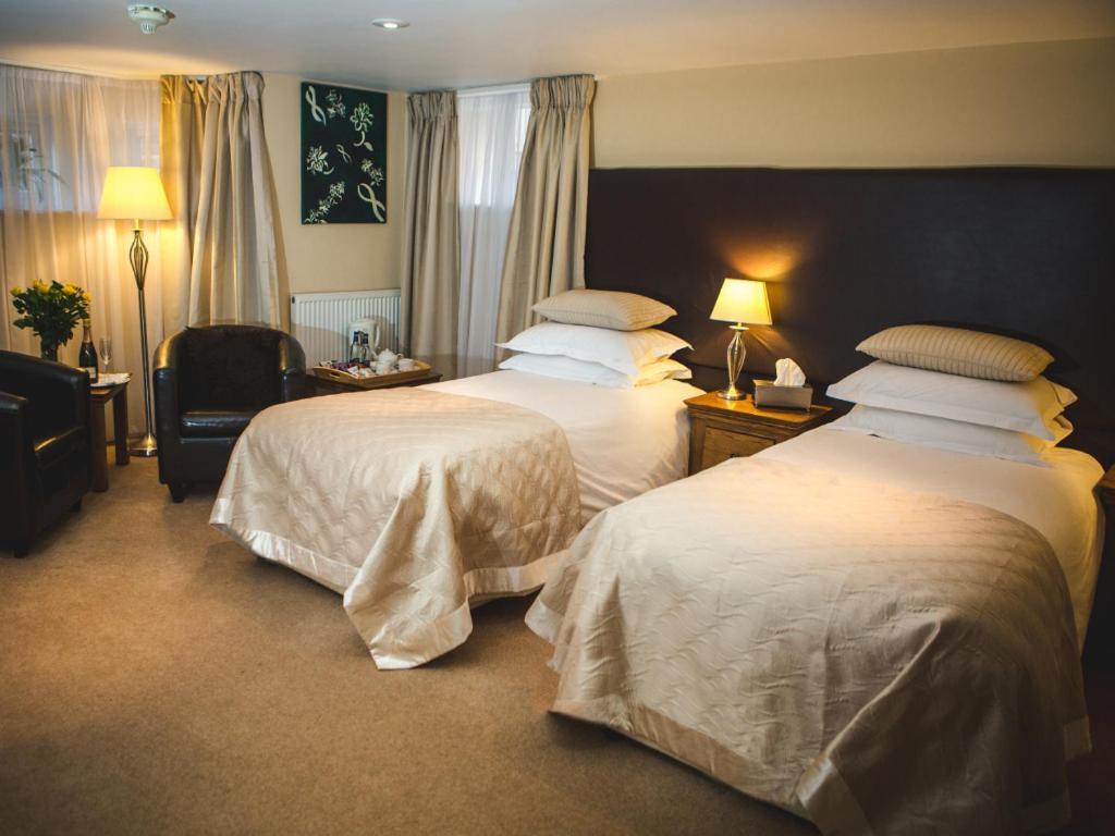 Superior King Room,1589254728:JPEG