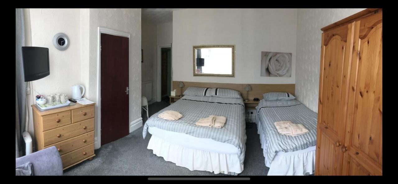 Triple Room,1124943930:JPEG