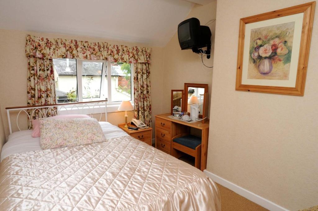 Large Single Room