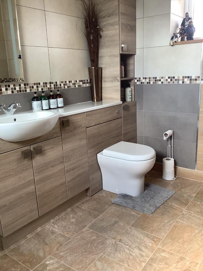 Twin Room with Private External Bathroom,1143060892:JPEG