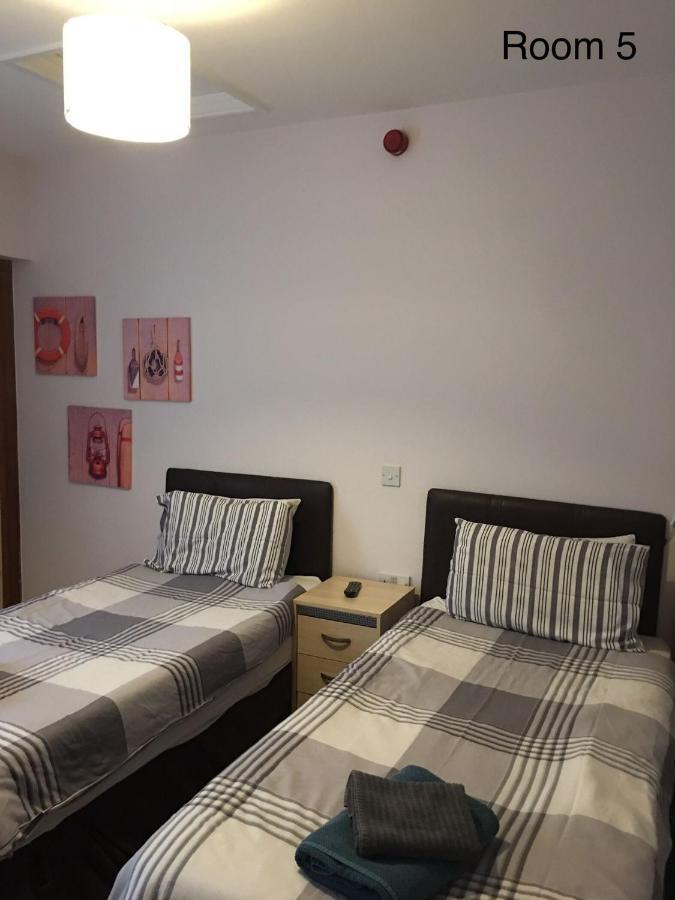 Double or Twin Room with Private Bathroom