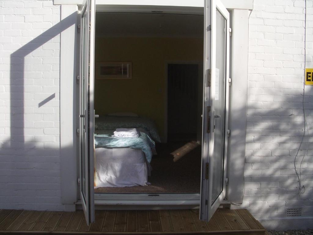 Two-Bedroom Apartment,508932396:JPEG