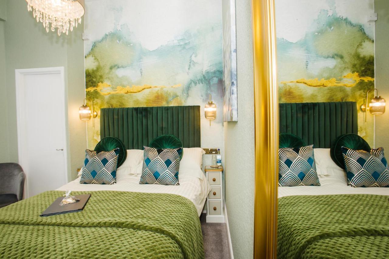 Double Room with Private Bathroom,1182088870:JPEG