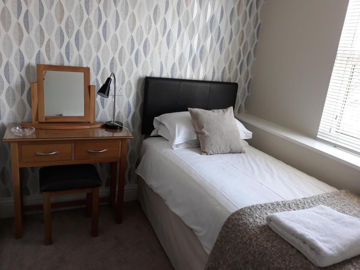 Single Room with Shower,1195106482:JPEG