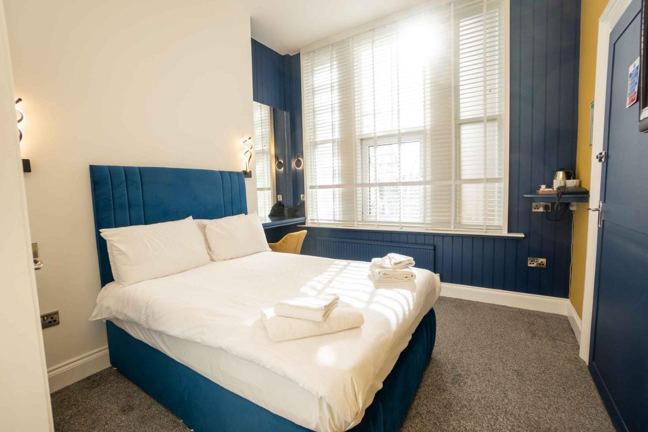 Deluxe Double Room,1662979270:JPEG