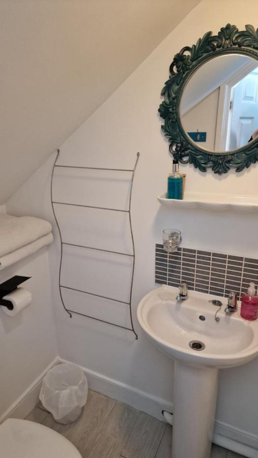 Large Double Room 2,1404343973:JPEG