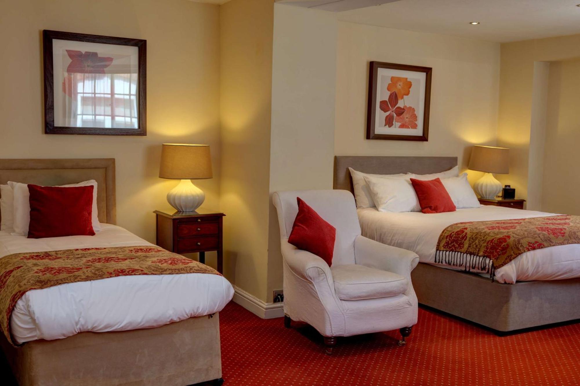 Standard Room One Double Bed One Single Bed Non-Smoking,1215376978:JPEG