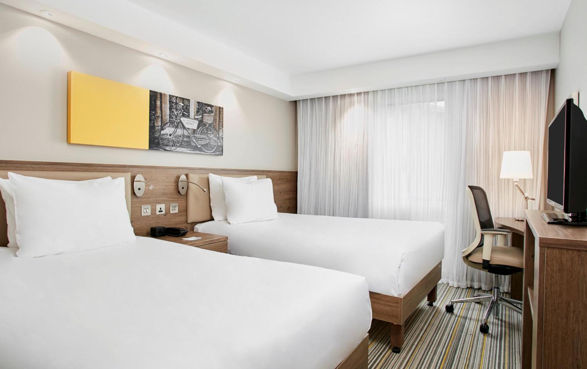 Twin Room,1548082861:JPEG