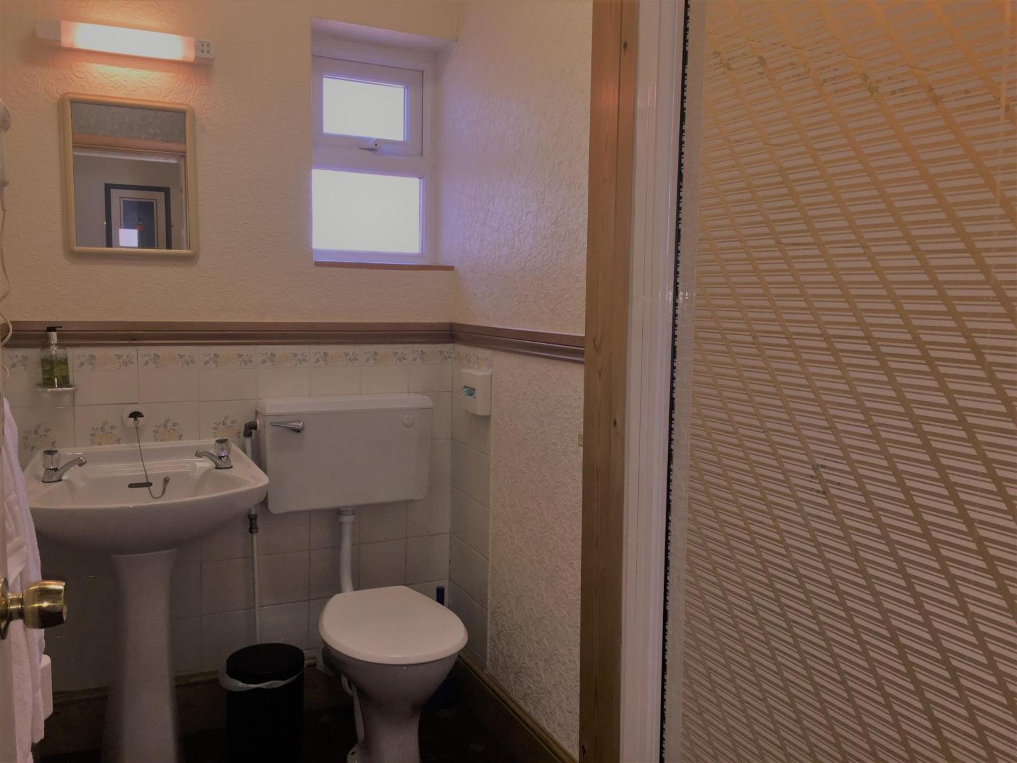 Standard Single Room with Shared Bathroom