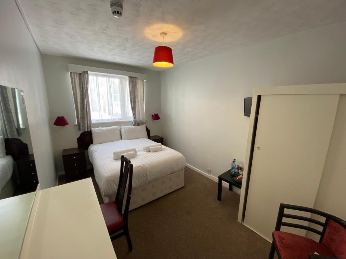 Double Room,1323395092:JPEG