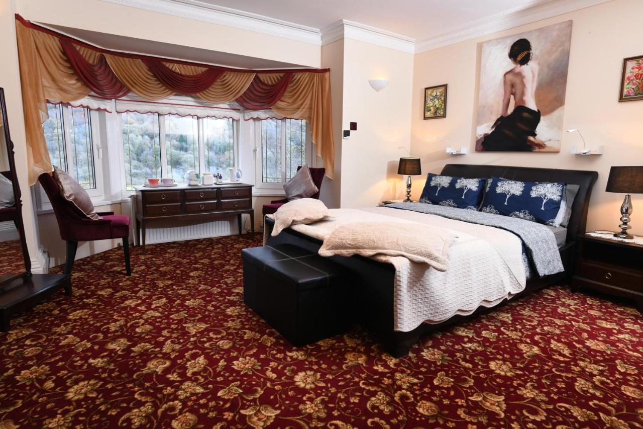 King Room with Mountain View