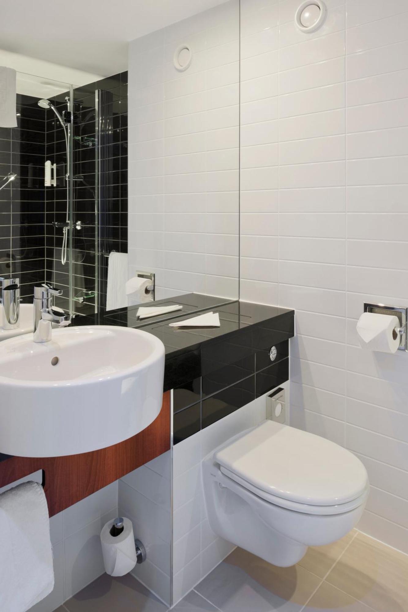 Standard Double Room with Free Hot Breakfast