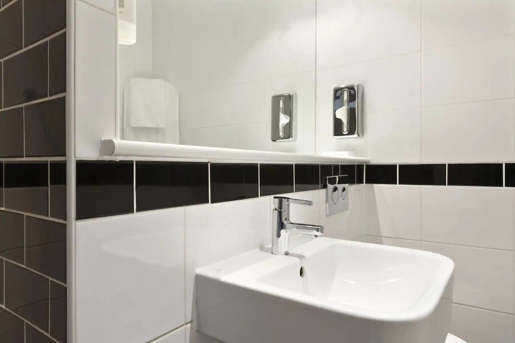 Double Room - Disability Access,1279410283:JPEG