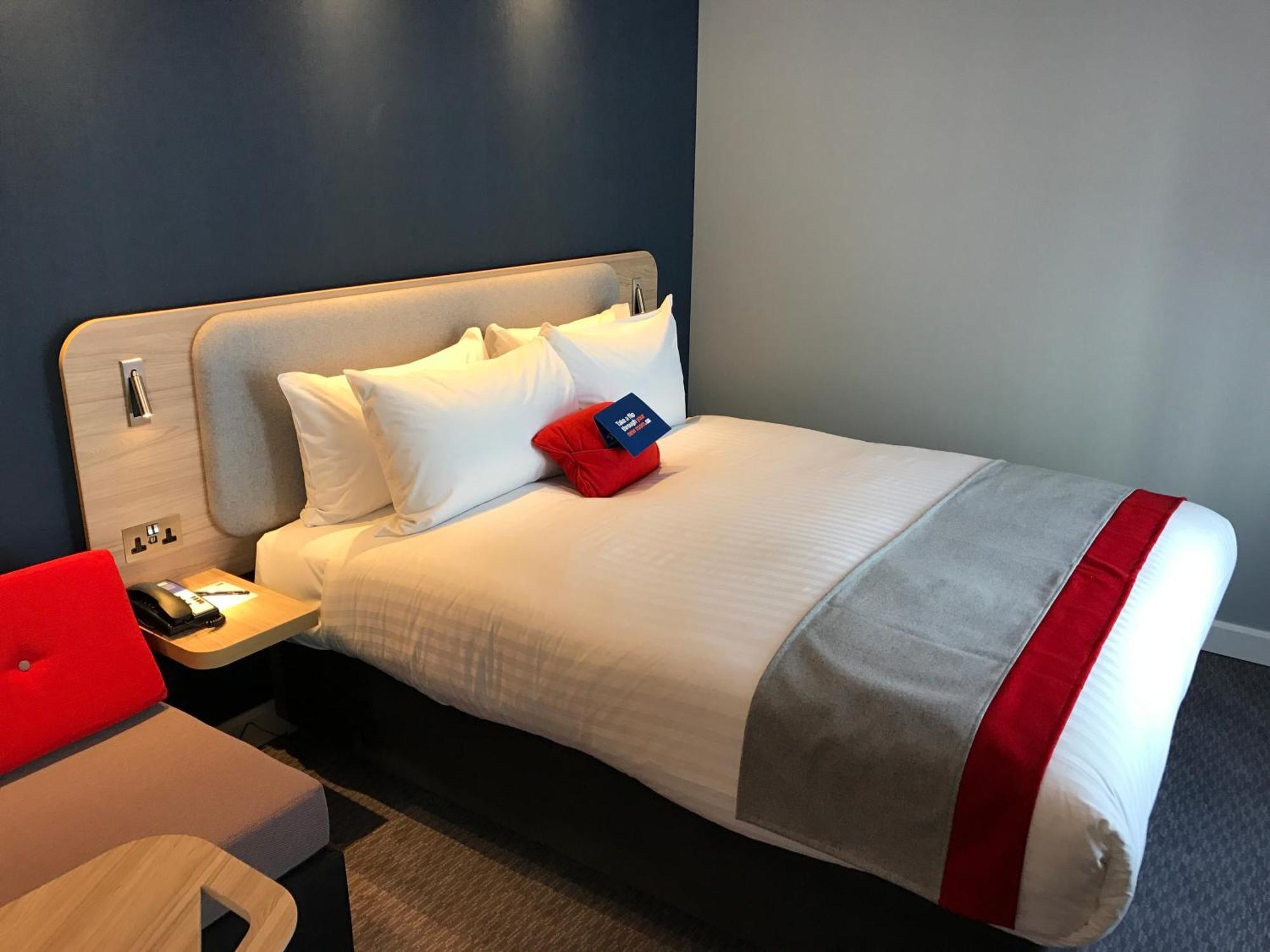 Standard Double Room with Sofa Bed and Free Hot Breakfast,1280930446:JPEG