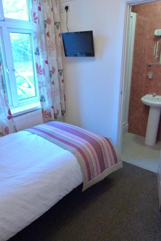 Single Room,136538667:JPEG