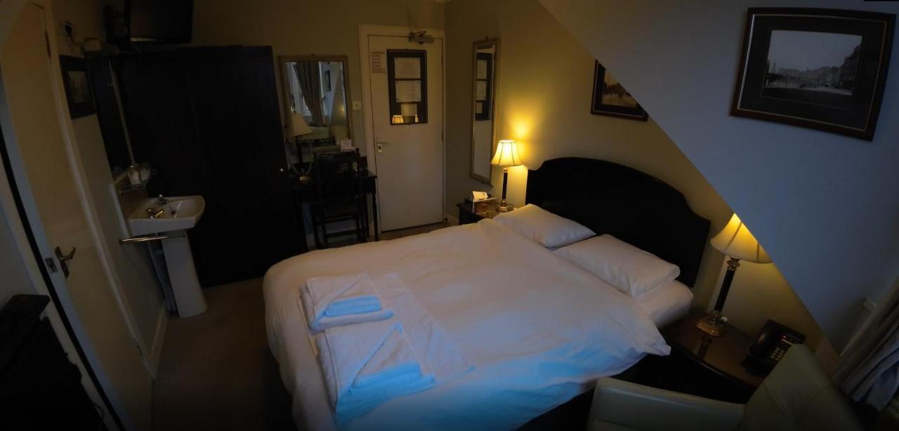 Economy Double Room,1319027344:JPEG