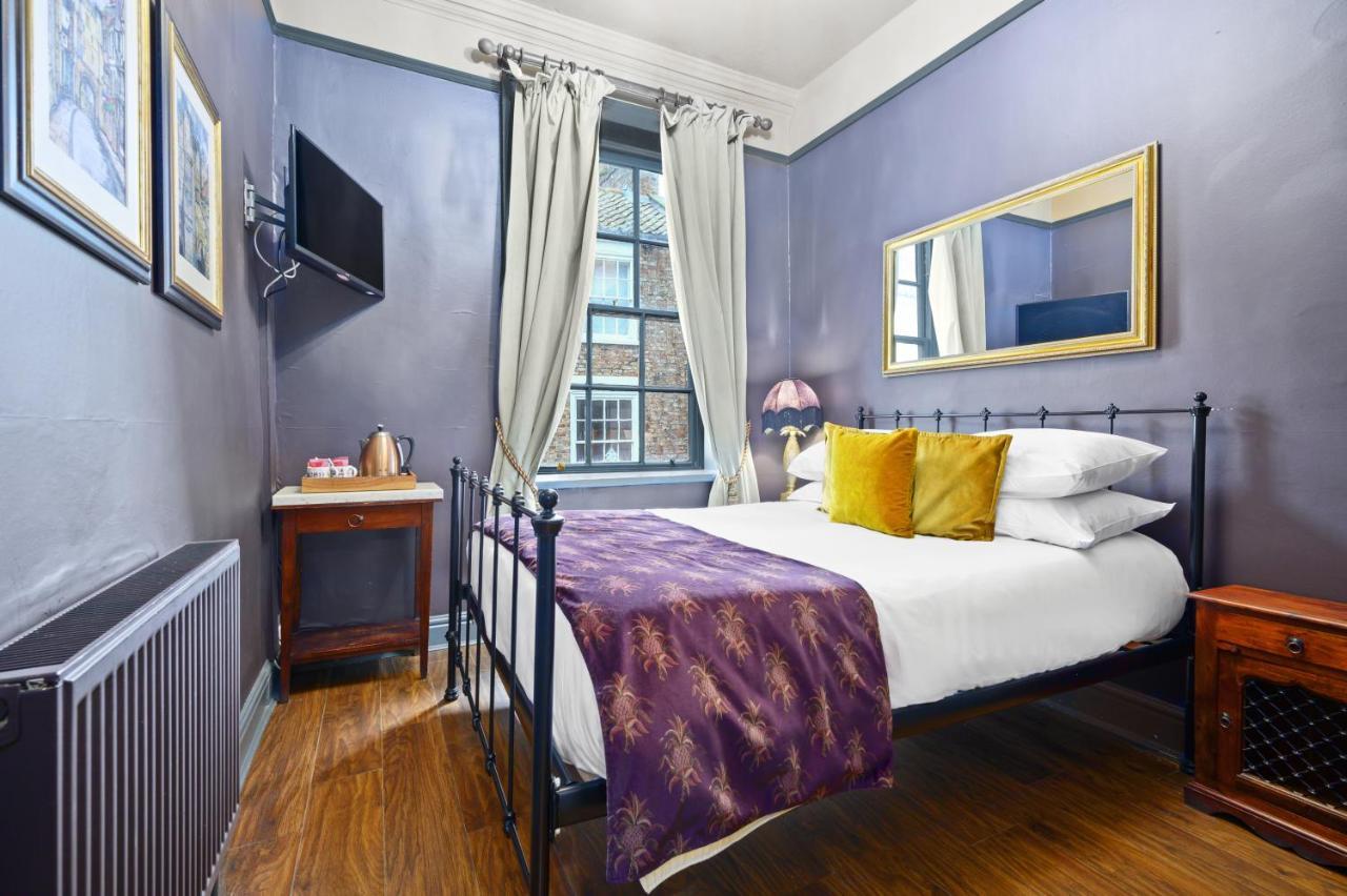 Standard Double Room,1329059486:JPEG