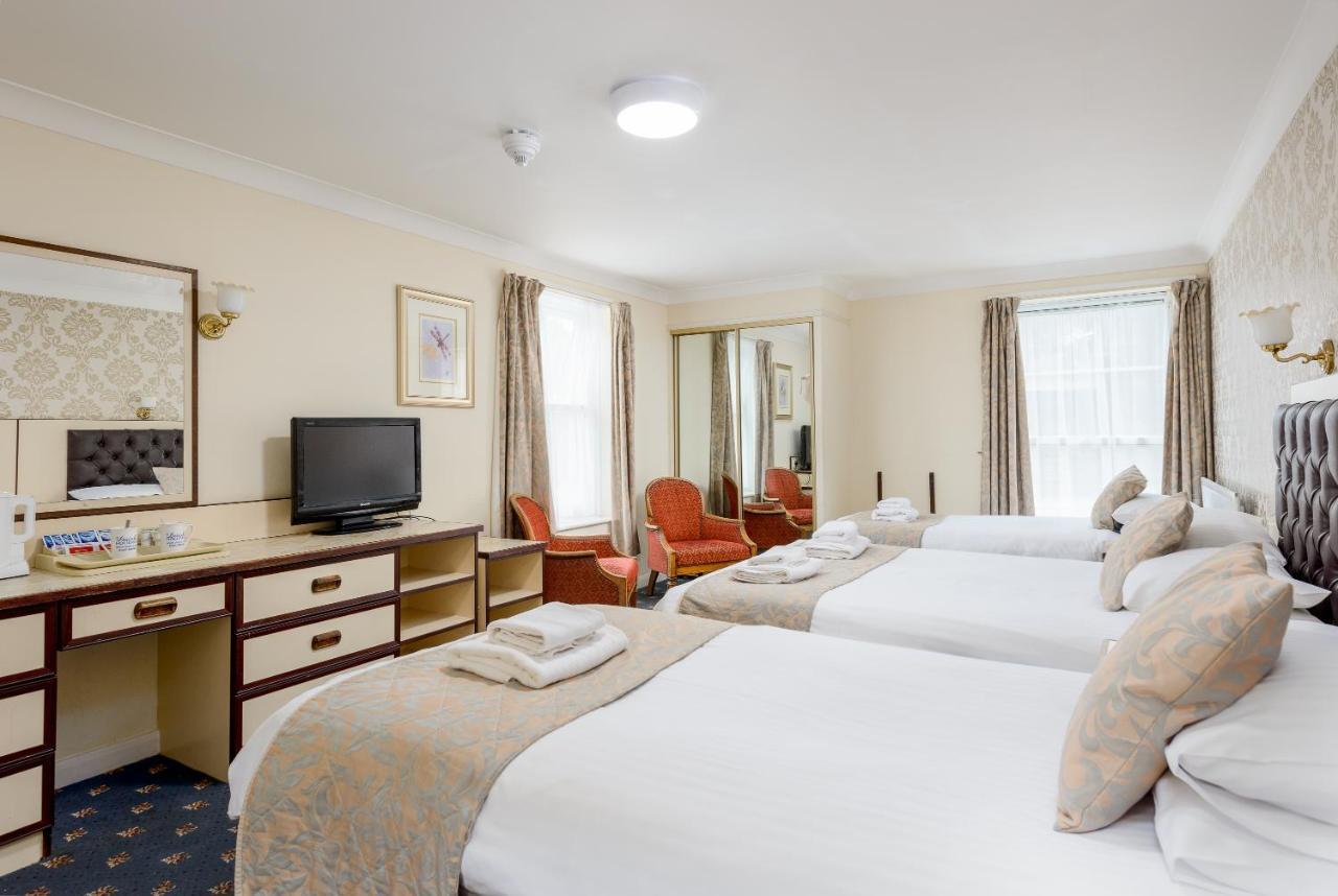 Standard Family Room,1330389254:JPEG