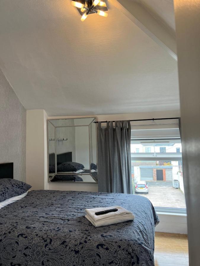 Single Room with Bathroom
