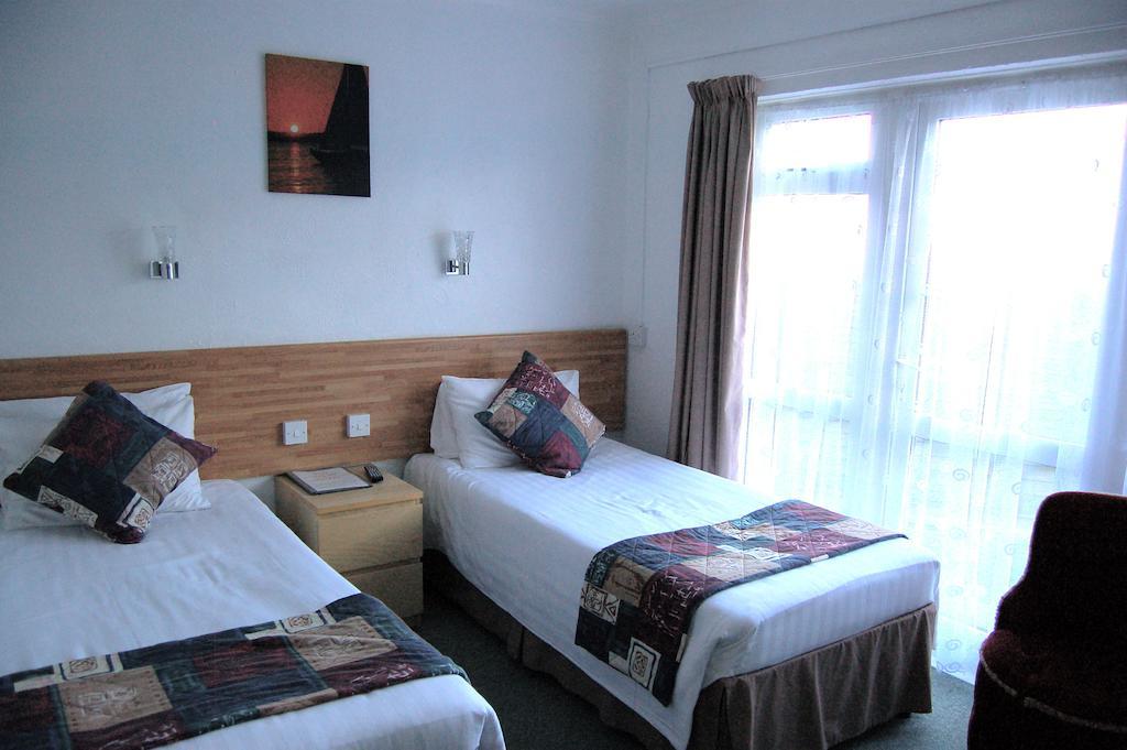 Standard Twin Room,137770206:JPEG