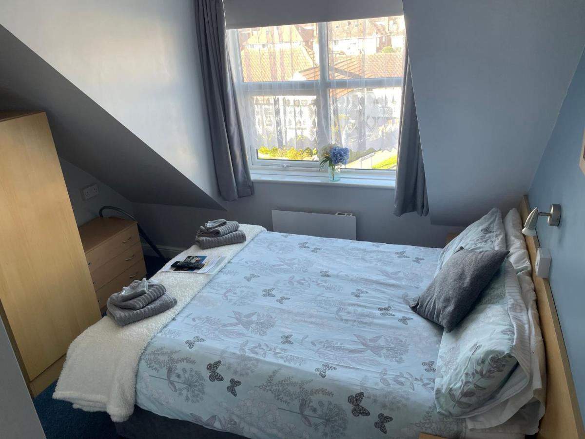 Budget Double Room,1385166944:JPEG