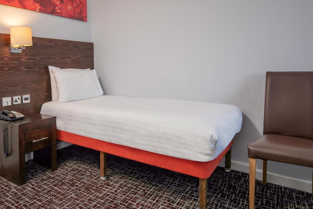 Standard Single Room - Non-Smoking
