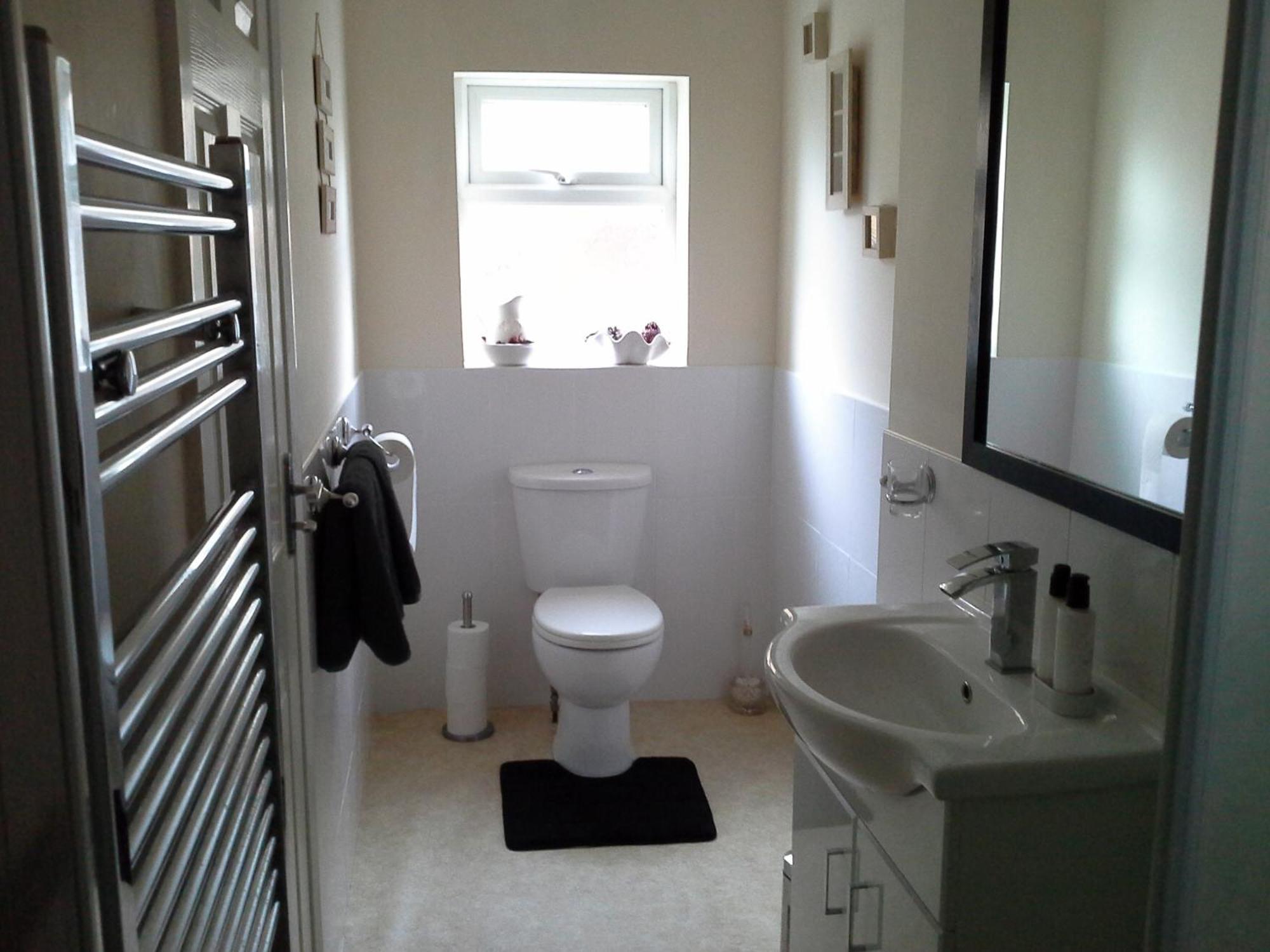 Twin Room with Private Bathroom