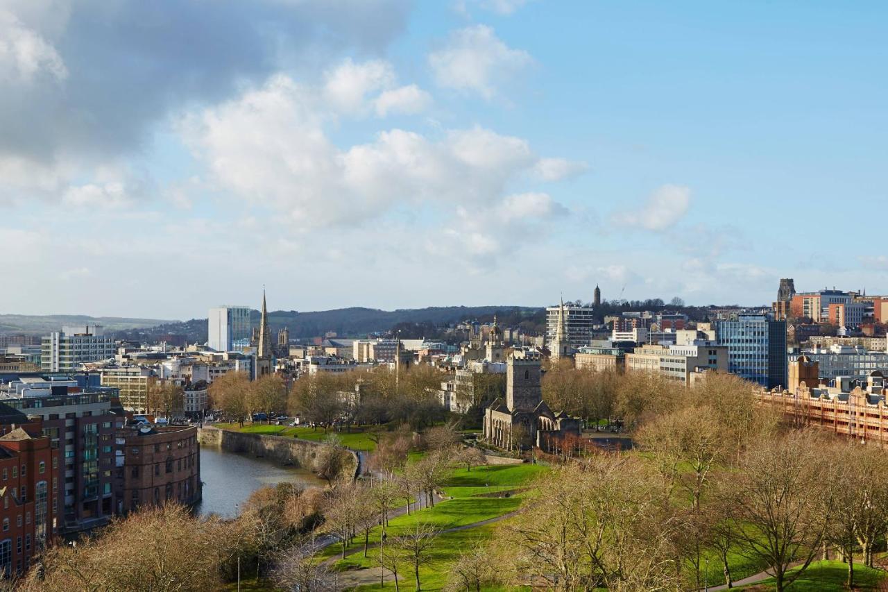 Corner Junior Suite with Executive Lounge Access,1611062745:JPEG