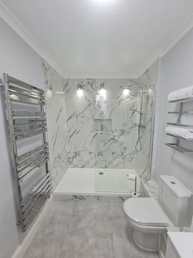 Twin Room with Shower,1428410560:JPEG