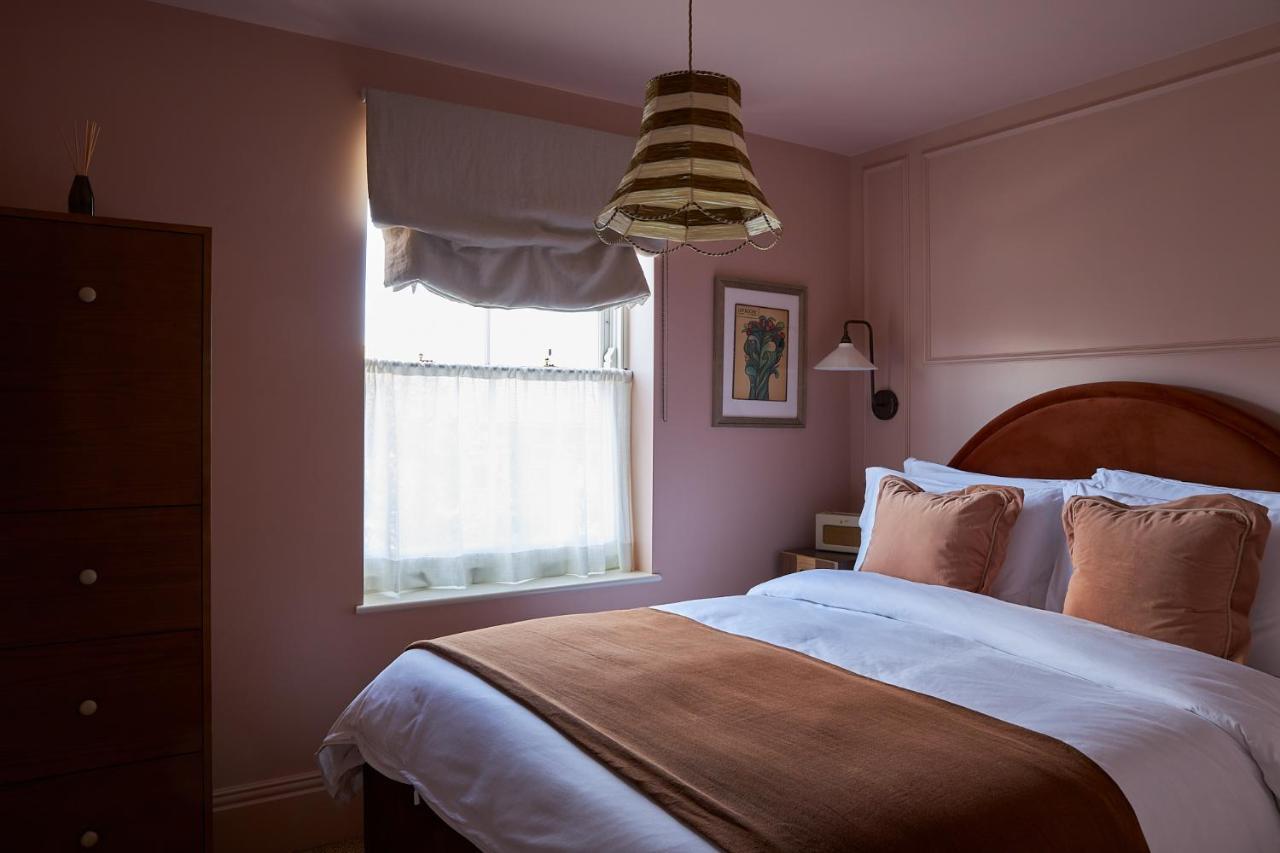 King Room,1428456043:JPEG