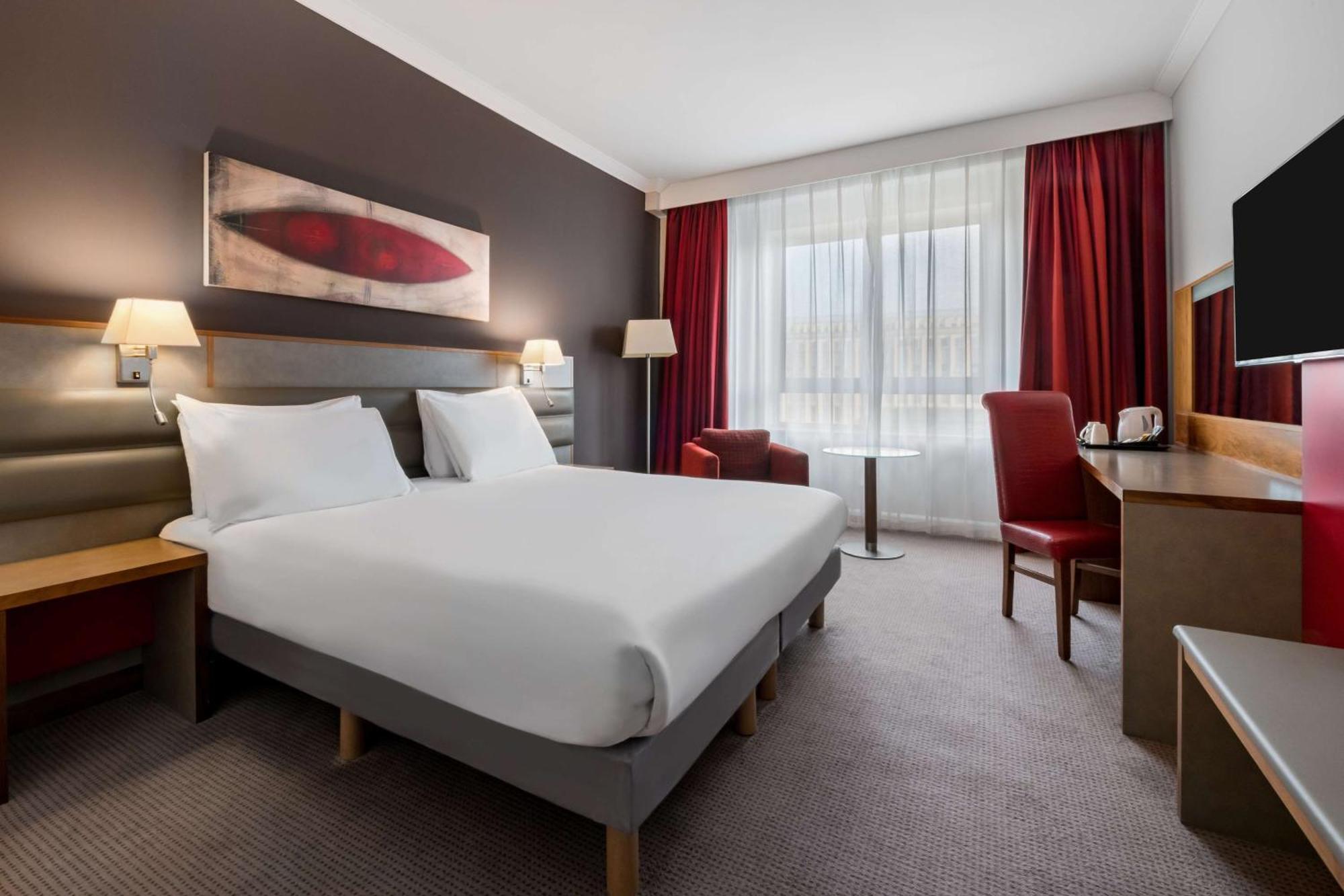 Standard Room,1432841230:JPEG