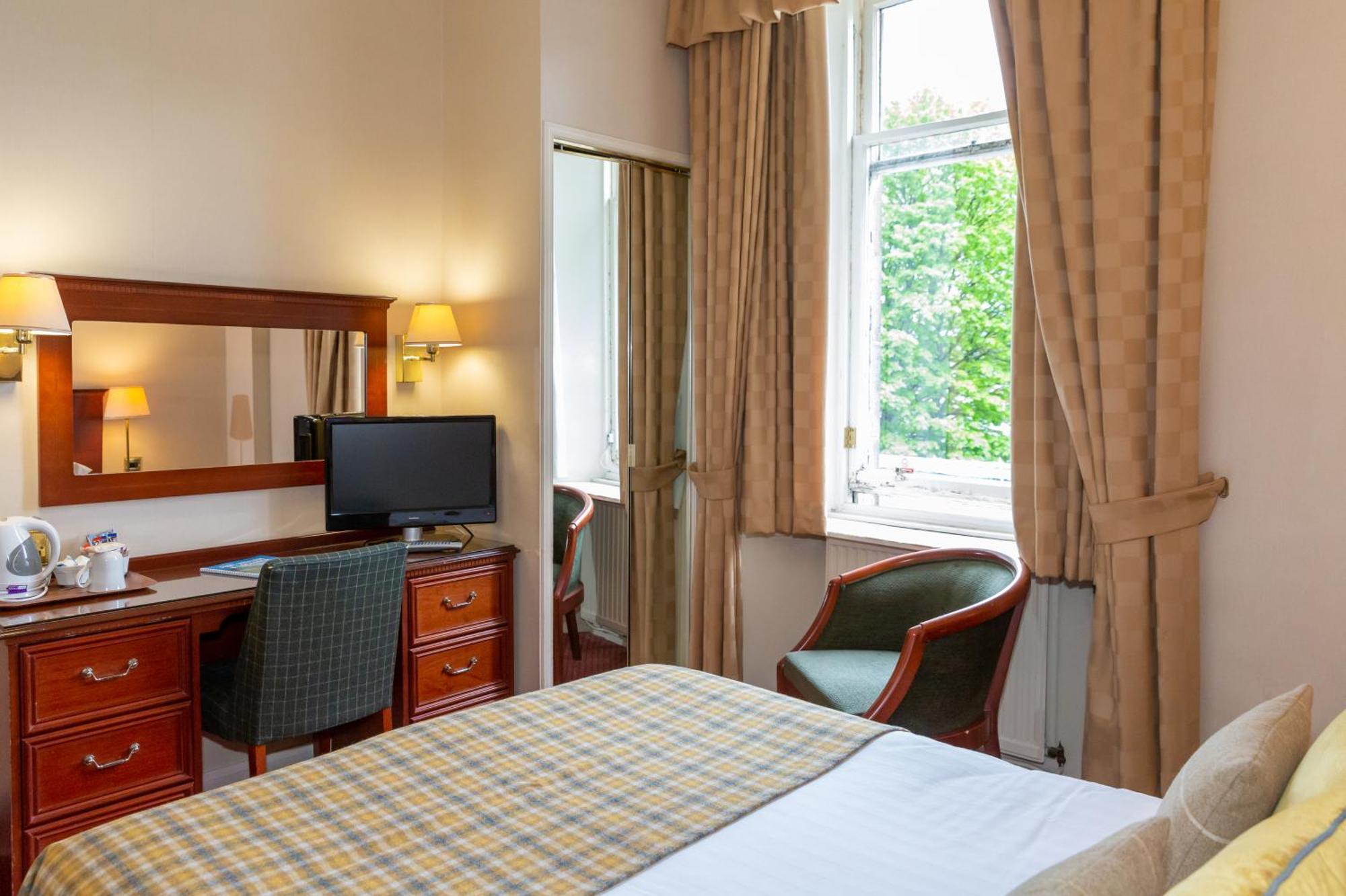 Superior Single Room,1434073156:JPEG