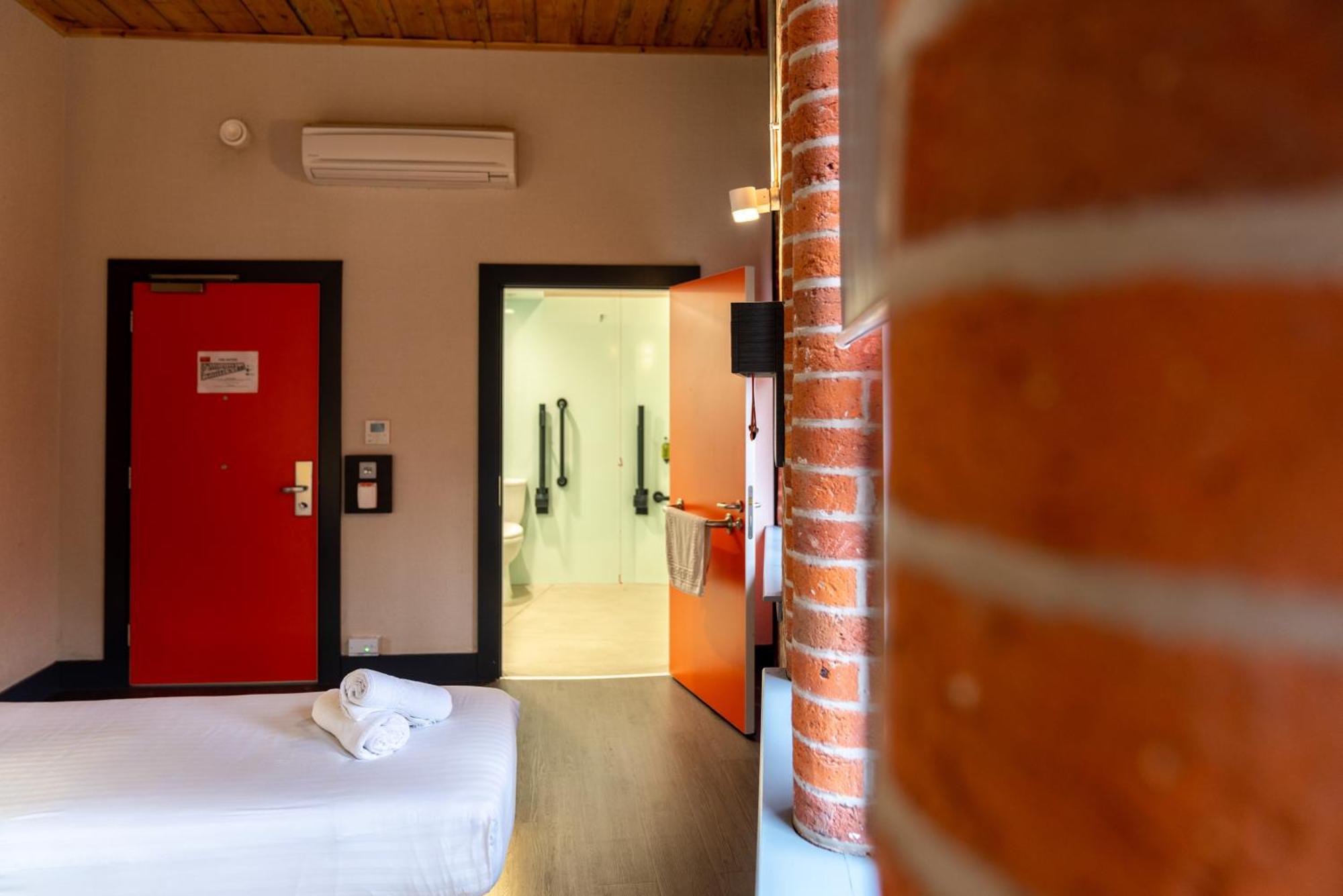Double Room - Disability Access,1445137942:JPEG