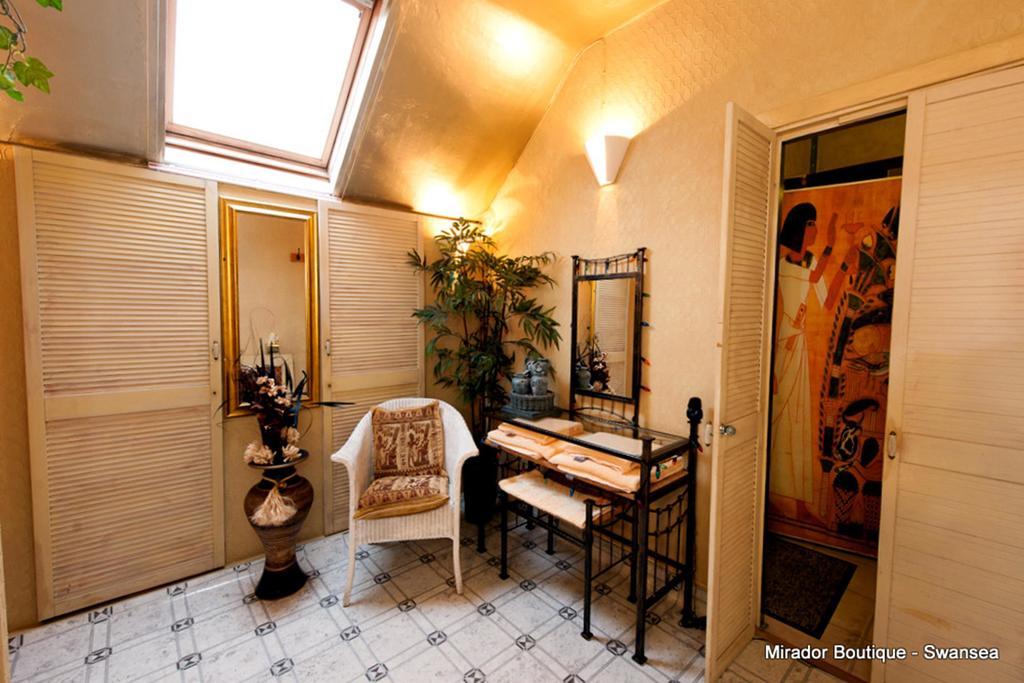 Egyptian Suite,1716984175:JPEG