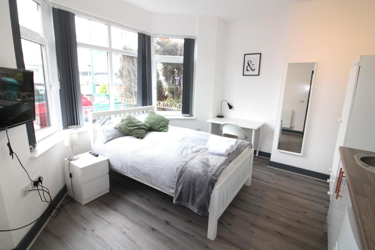Studio Apartment,1469230058:JPEG